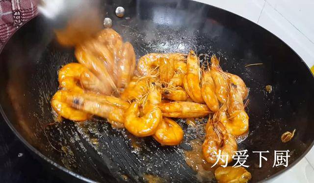 大蝦又出新吃法，教你簡單一做，比清蒸紅燒還好吃，全家都搶著吃