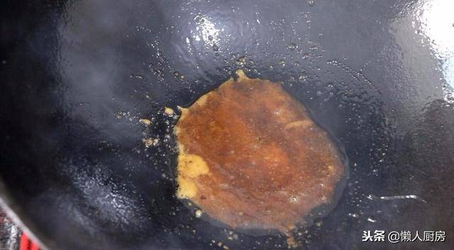 這樣燒紅燒肉好吃，小火慢燉是竅門，吃起來肥而不膩，入口即化！