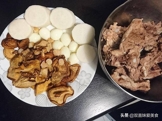 簡單懶人版佛跳牆，做法用料超簡單，省錢又不失大氣，請客面子足！