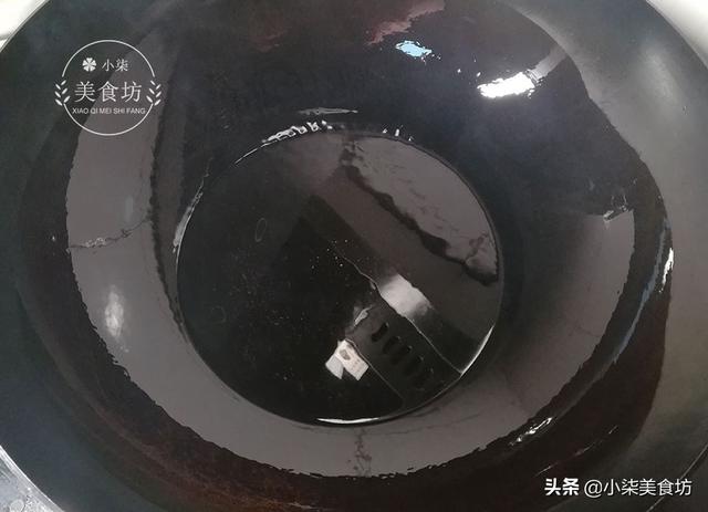 雞蛋打在豆腐里，這道菜火了，做法超級簡單，好吃的快要飛起來了