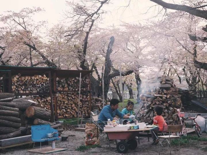 一家四口隱居在超美北海道過著「田園生活」，日常生活照吸引數十萬人追蹤！ 