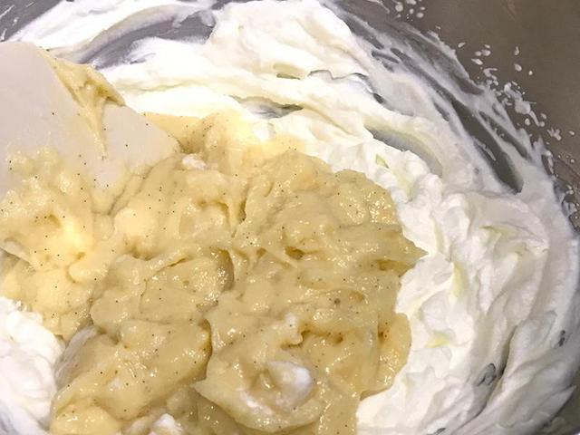 做甜品，掌握這個方法，教你調出「萬能」卡士達醬，配什麼都好吃