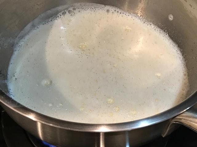 做甜品，掌握這個方法，教你調出「萬能」卡士達醬，配什麼都好吃