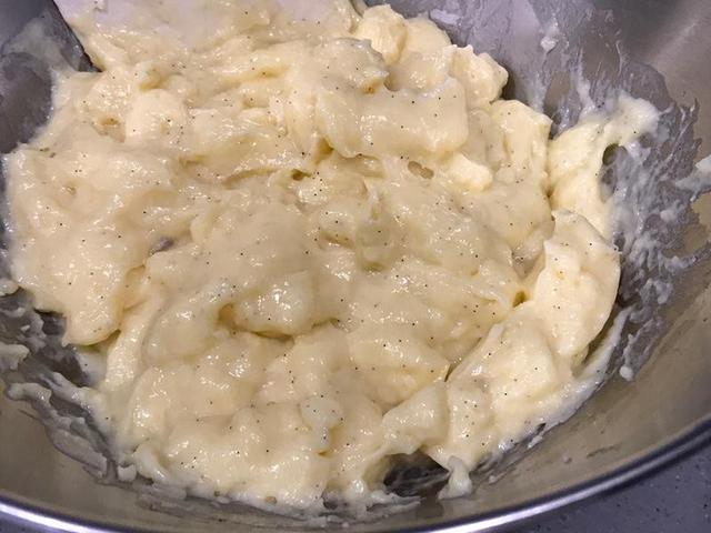 做甜品，掌握這個方法，教你調出「萬能」卡士達醬，配什麼都好吃