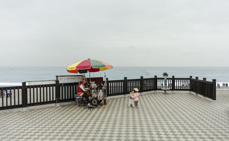 北京爸爸獨自帶2歲女兒到台灣旅行　才一踏進飯店就驚覺「老婆真的太偉大」！