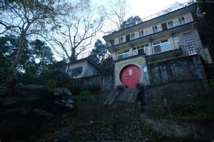 碧潭鬼屋50年「太白樓」遭拆除！品估人員：「屋內景象」真的太可思議了...