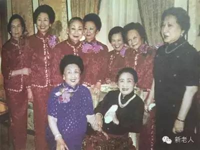 她已經111歲，仍擦著香水，穿高跟鞋到處走，也從不吃補品，她的長壽之道竟然是...知道了都能像她一樣快樂！ 