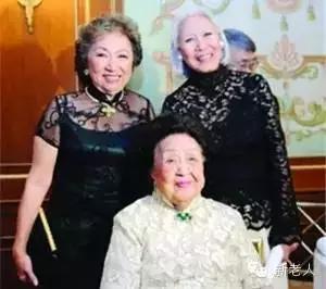 她已經111歲，仍擦著香水，穿高跟鞋到處走，也從不吃補品，她的長壽之道竟然是...知道了都能像她一樣快樂！ 