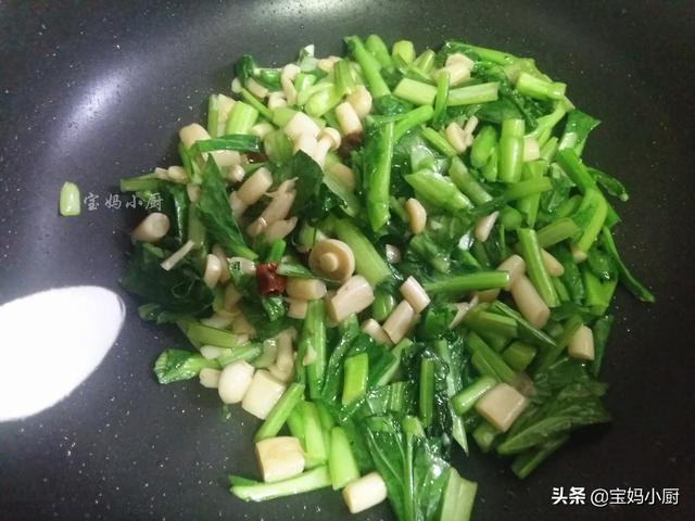 春天了，此菜別錯過，強健身體不鬧病，減肥能美容，女人要吃