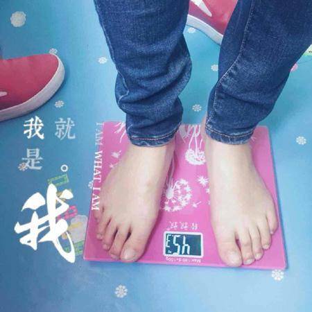 減肥一個月瘦了8公斤，一次吃10顆：瘦到46公斤潔膚烏髮，還可以改善便秘，降血脂，太好了。。
