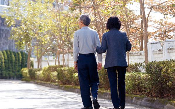 50歲開始存，65歲就有1500萬退休金，這樣存錢，照樣可以錢滾錢