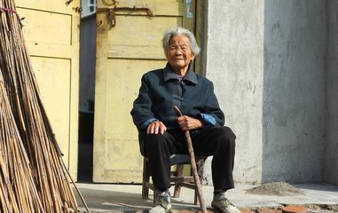 50歲開始存，65歲就有1500萬退休金，這樣存錢，照樣可以錢滾錢