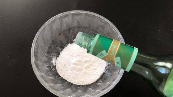 洗衣服時候多加兩粒，不管多髒多臭的衣服，洗出來和新的一樣乾淨