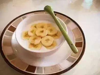 豆 漿 配 一 物，一 夜 瘦 起 來，便 秘 也 治 好 了