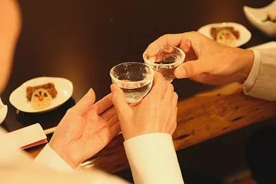 52歲男子，背痛一天，驟然離世，醫生措手不及，這病真的太兇險