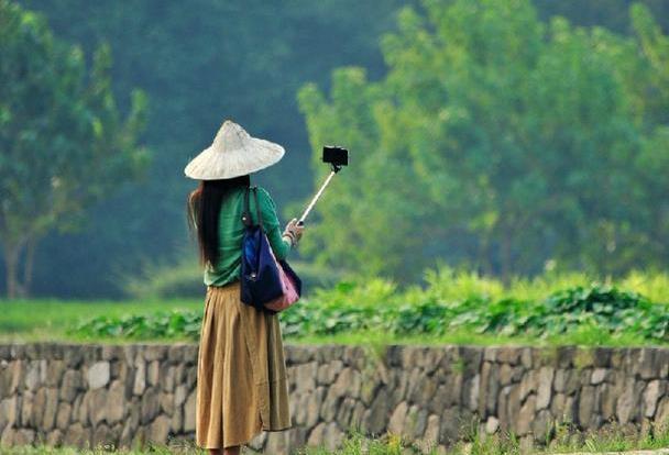 我拿著50萬離婚費回到娘家，父母卻直接把我趕出家門