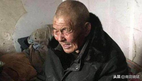 婆婆去世，三日後公公也去世，兒子翻開冰箱一瞧，隨後報了警