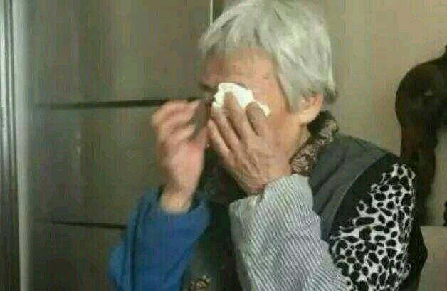10年老員工「請假照顧病母卻被罰3000元」！老闆逼其離職「5天後竟損失900萬」