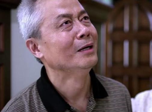 前夫去世五年我再婚，婚禮上前婆婆帶來一個人，看到他我淚流滿面