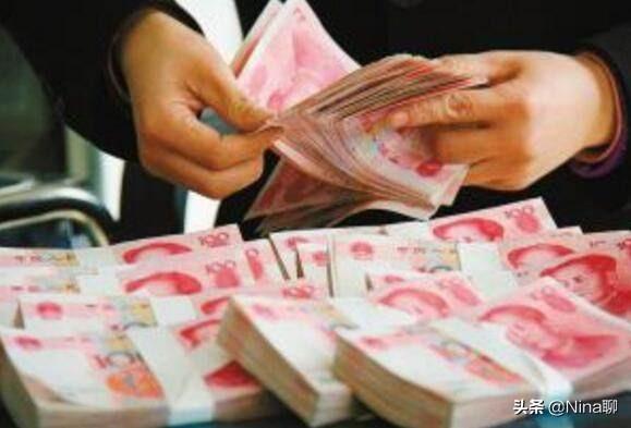你有錢給你弟花他就不用去跟人借錢！那是我賺的錢為什麼要給他花