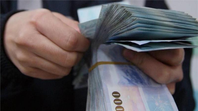 臺北6旬母扛4千元菜南下，還拿錢給夫妻，沒想開門卻因為「細菌髒」遭惡媳嫌棄嗆