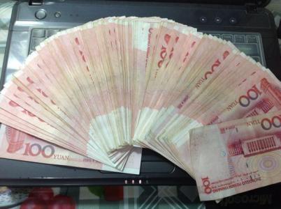 孫子搬新家接我去享福，我帶著一萬紅包，到他家就不願意給他了