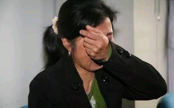 老公輸光家產出軌了，懦弱的我獨自撫養兒女長大，如今他要回來