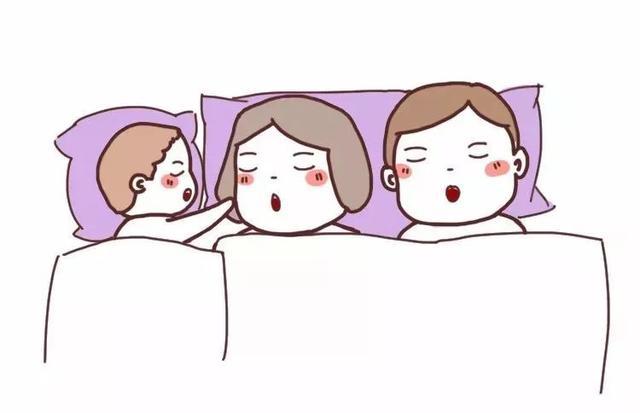 爸爸一邊去，在寶寶的眼裡，世界是大人的，但媽媽是自己的