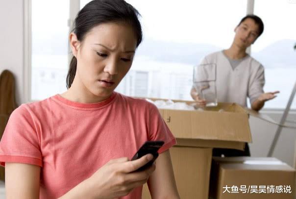 準備往婚房裡搬家，可幫女友收拾卻發現一樣東西，我立馬提出離婚