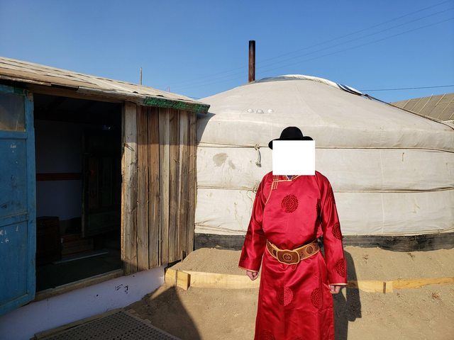 又一台男之光！陪蒙古女友回娘家po出美照「根本趙敏郡主」真人版…網推：蒙古妹子超級讚