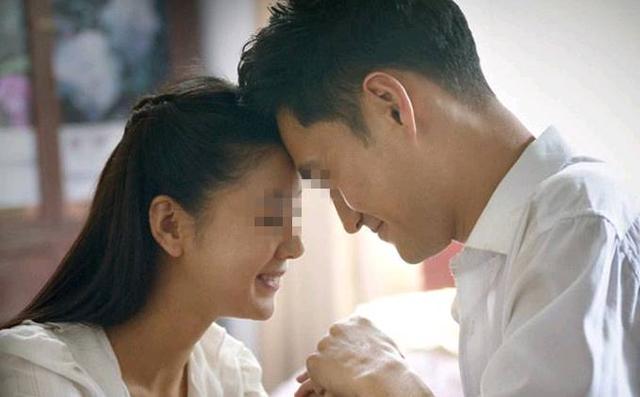 兒子發高燒我送他去醫院，繳費時我瞥見旁邊一女人，回家我提離婚