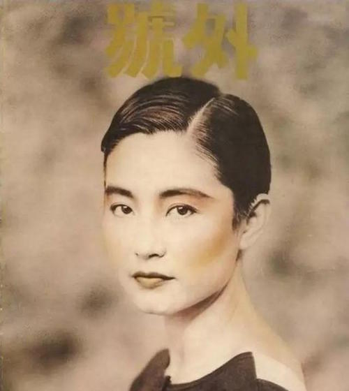 林青霞30年前的「潮流街拍」曝光，網友看了超驚艷「根本大贏現在的複製人網美」！