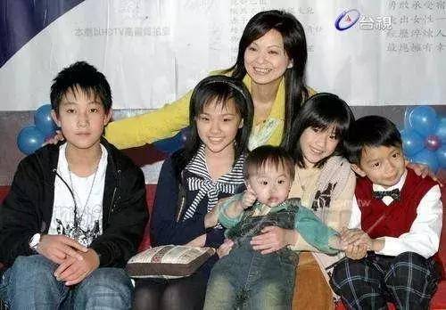 花孩子的錢整容買房還扮無辜，小彬彬夫妻將無恥刷新了下限！