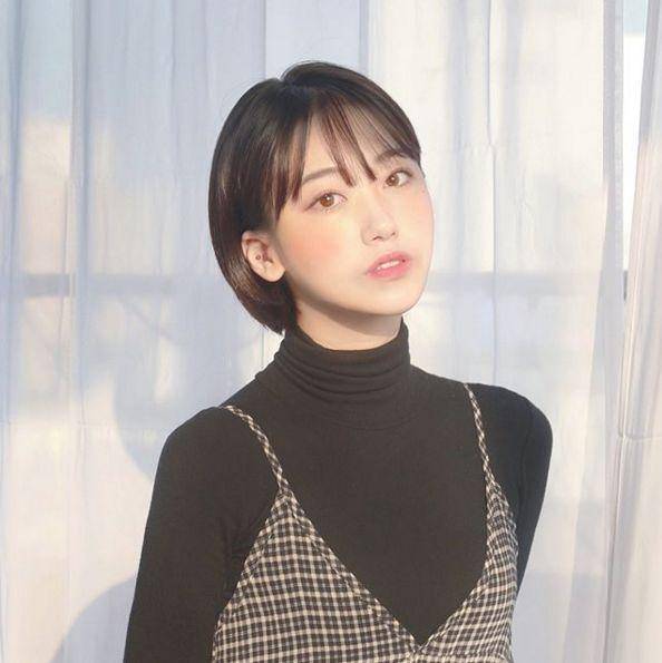 37歲宋慧喬換髮型了，直接把長發減掉，一款波波短髮，直接顯小20歲，阿姨瞬間變少女～