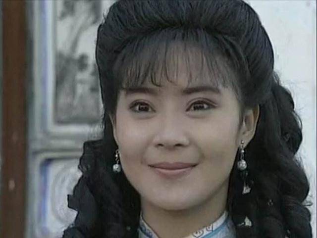瓊女郎出身！翁家明老婆「當紅為愛引退」如今兒子長大神似老爸
