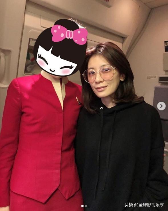 賈靜雯與空姐合拍惹爭議，45歲素顏無修圖曝光！網友：就這樣~~~