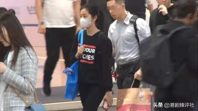 陳自瑤不甘回歸家庭仍想拼事業，素顏逛街買男士衛衣打破離婚傳聞！