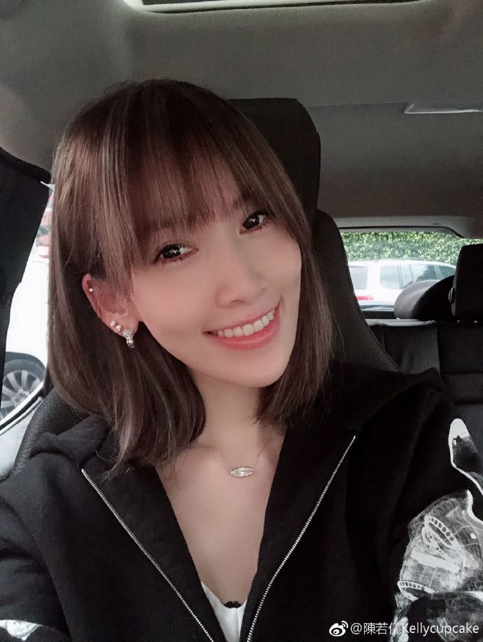 林志穎35歲嬌妻曬美照，網友：這真的不是林志玲？