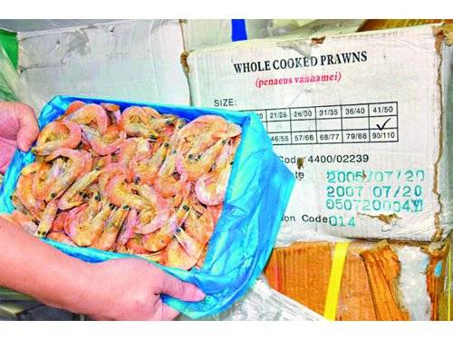 蝦子活跳跳都假的？傳不肖業者端出「黑心活蝦料理」　彌留老蝦10秒「瞬間活過來」被揭發