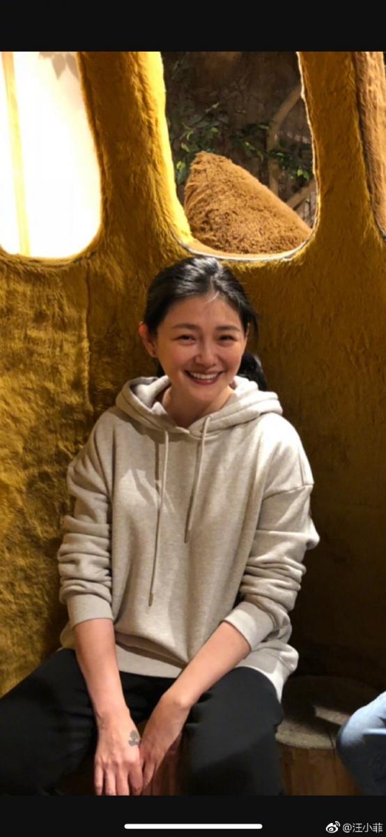 寵妻無極限！大S撞衫唐嫣遭酸「顏值被碾壓」，汪小菲狂曬老婆「零修圖美照」網讚爆：好老公！