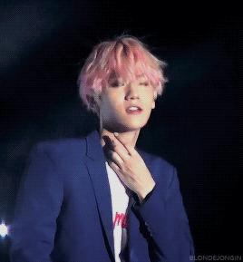 [EXO][分享]190301 凌晨剛抵韓上午又出國比EXO還忙的就是他！