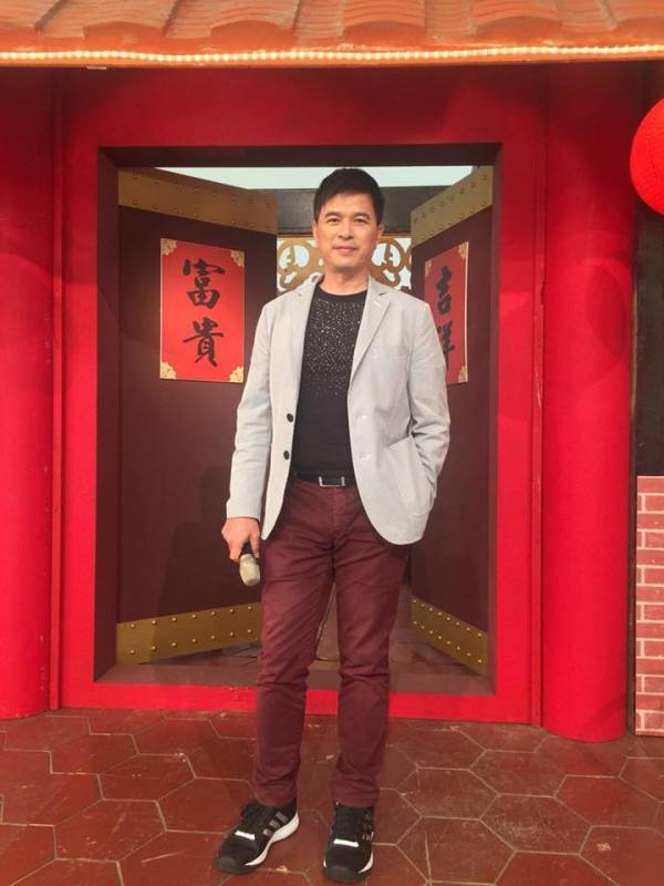 演藝圈模範好男人！李興文夫妻恩愛30年 買房實現「10年承諾」謝老婆 向過去喊話：你娶對人了