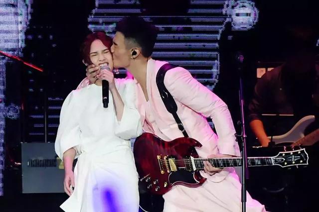 王心凌楊丞琳張韶涵，三小天后2019「抱團」開演唱會歌迷激動瘋了