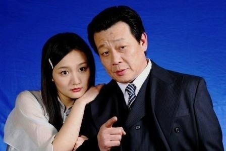 64歲寇世勳和「2個老婆近照」遭曝光！坦言：「太累了，下輩子不會再娶2個老婆」！ 