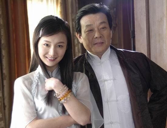 64歲寇世勳和「2個老婆近照」遭曝光！坦言：「太累了，下輩子不會再娶2個老婆」！ 