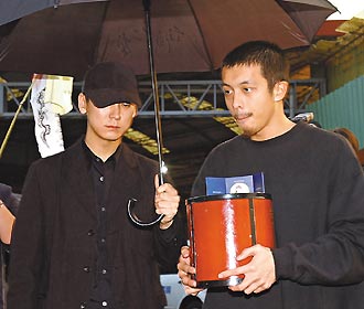 許瑋倫車禍死亡有玄機！她生前居然留下了「死亡預言」！而存活下來的「助理」居然這樣說......