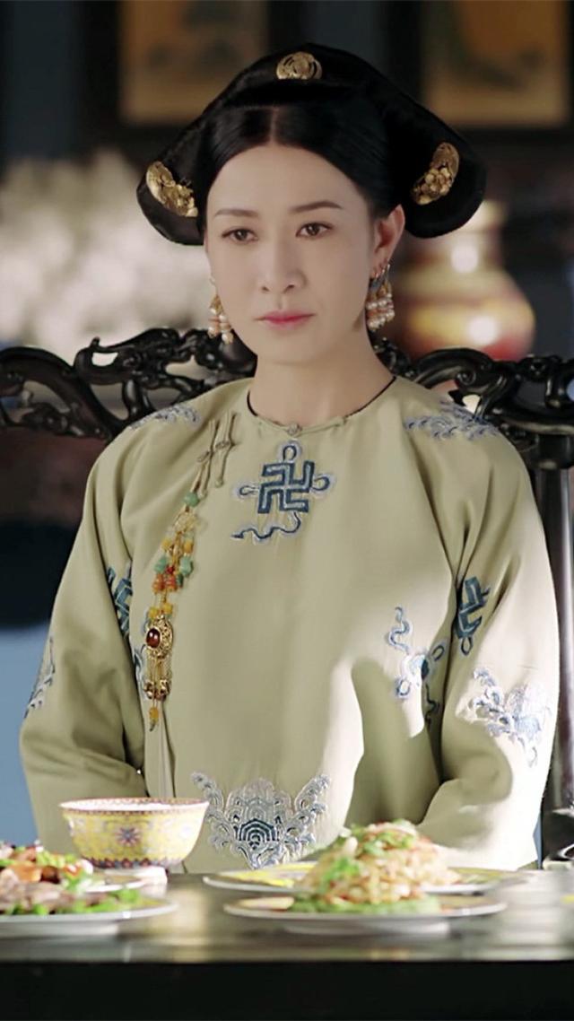 佘詩曼和於正再度合作，從清朝到民國，她穿上旗袍始終那麼美！