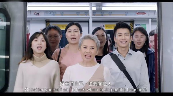 人的修養禮儀竟然要被教育⁉ 葉德嫻搭巴士教訓無禮乘客！網民：我們的社會病了……