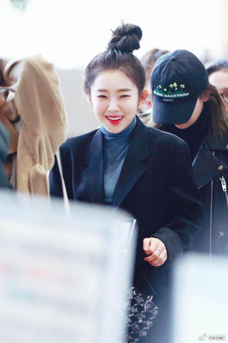 [Red Velvet][新聞]190301 RedVelvet在加拿大度過的WENDY的生日派對