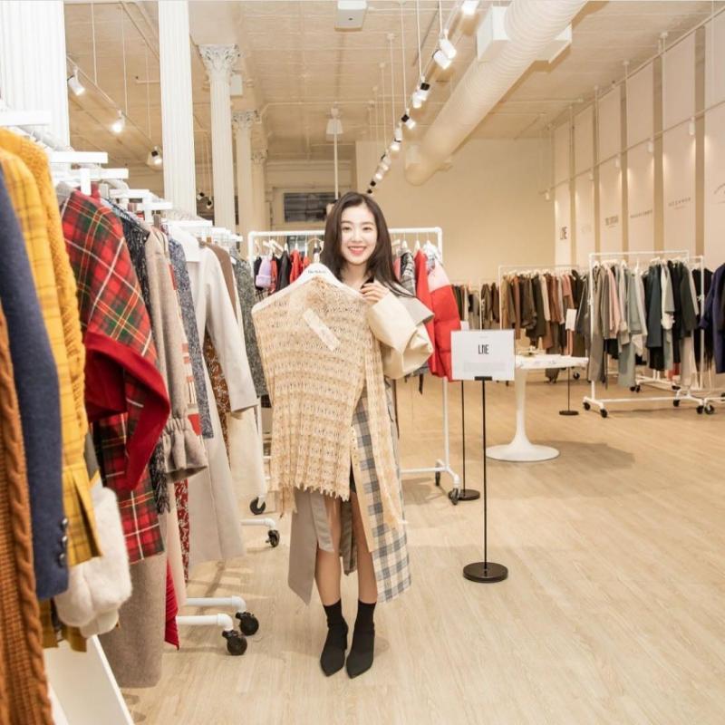 [Red Velvet][新聞]190301 RedVelvet在加拿大度過的WENDY的生日派對